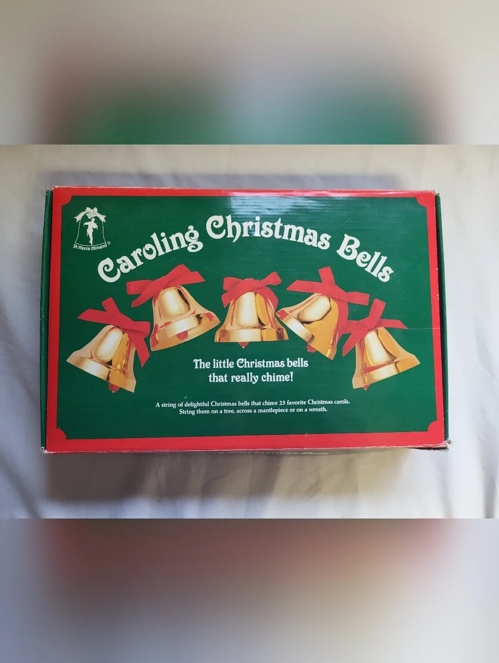 Vintage Ye Merrie Minstrel Caroling Christmas Bells 12 String Musical Working